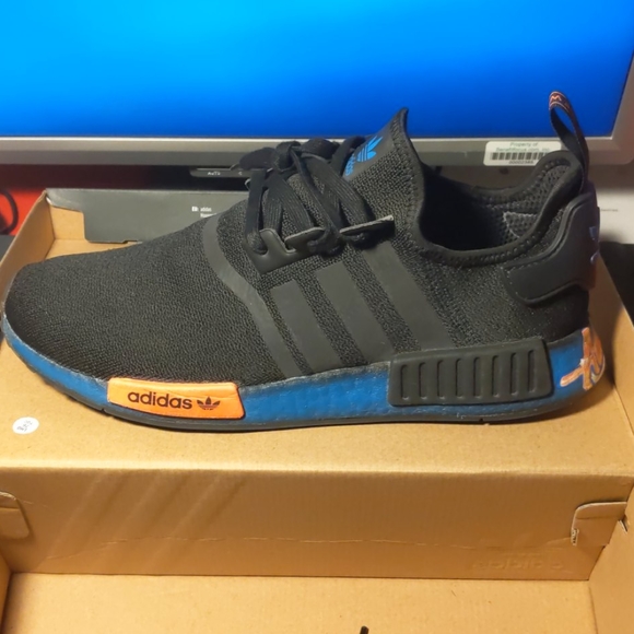 adidas nmd r1 airbrush